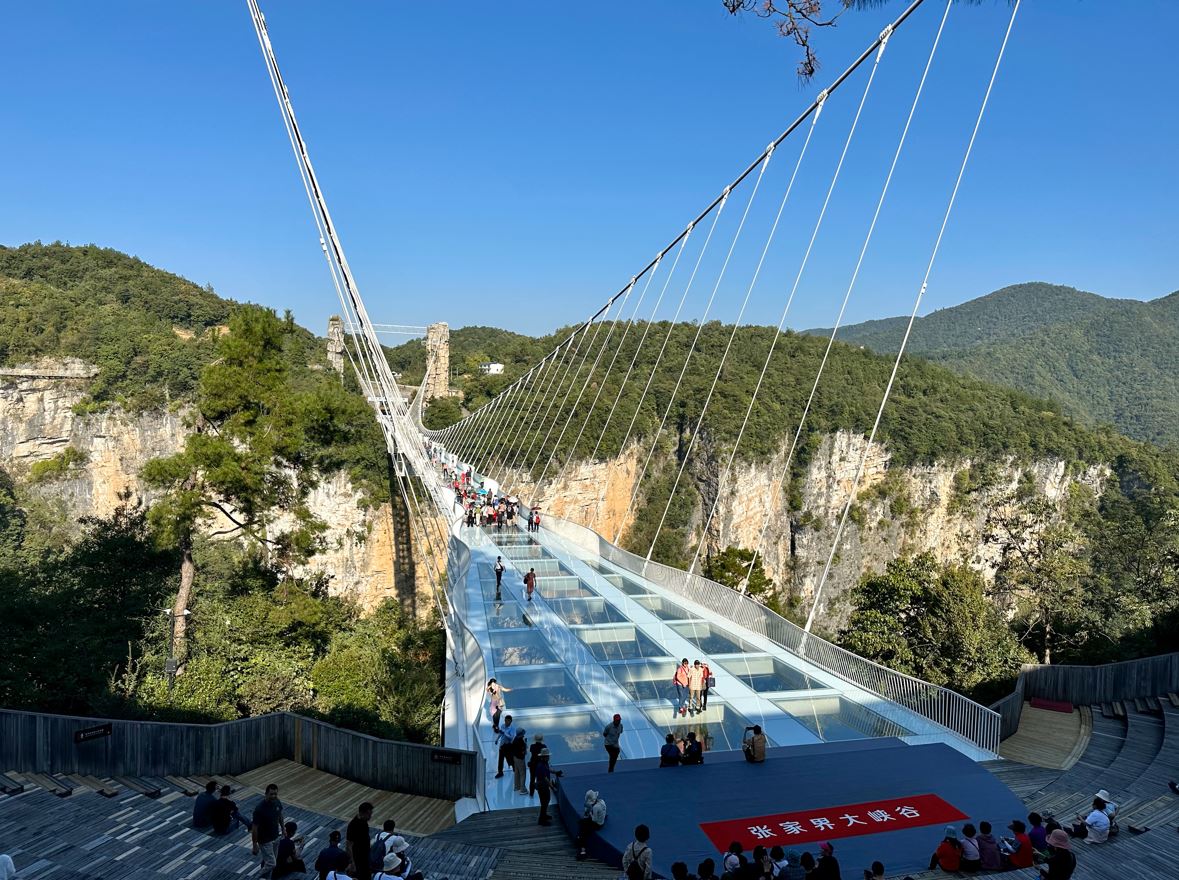 Complete Guide to the Zhangjiajie Glass Bridge